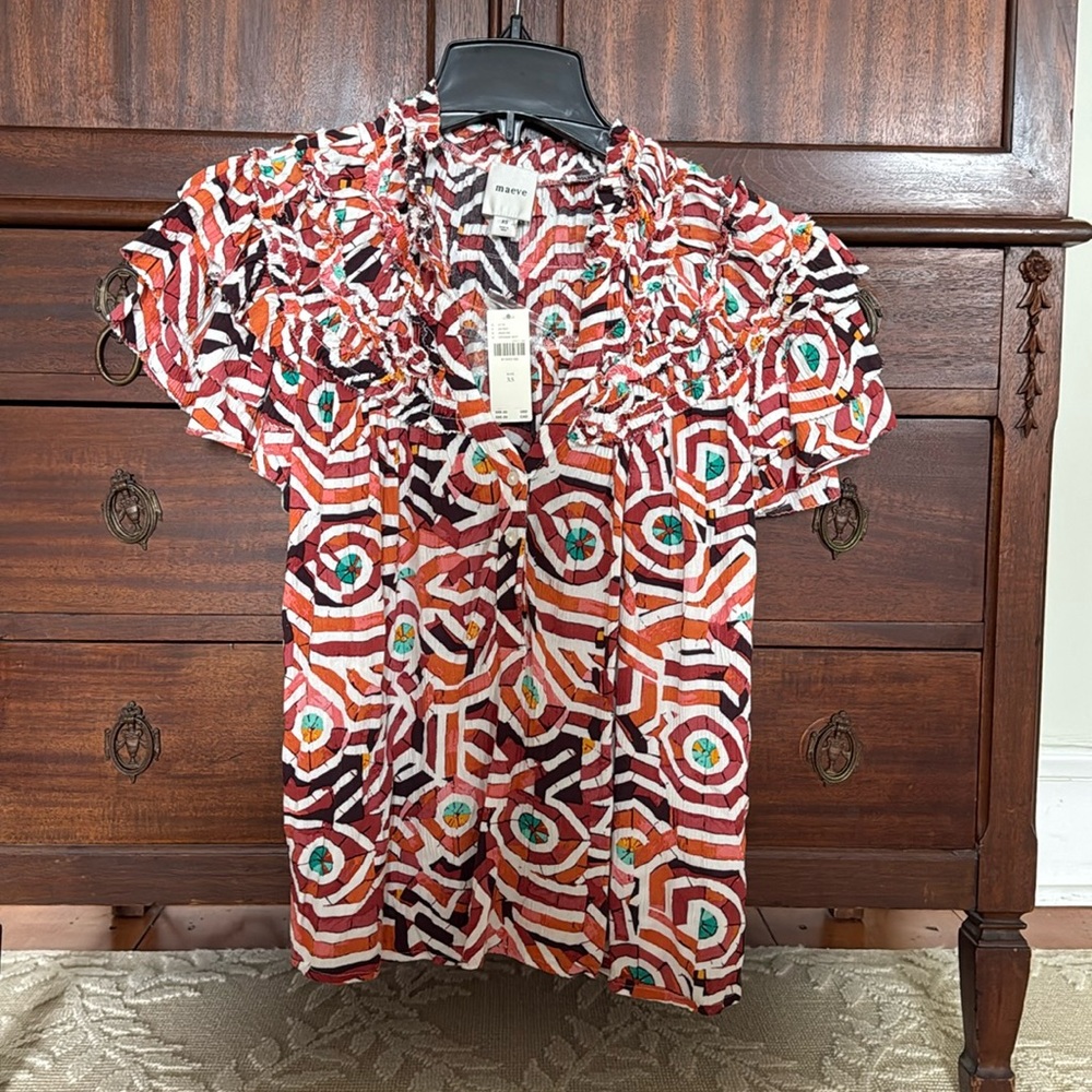 Lightweight flowy top- orange and white. From Anthropology.